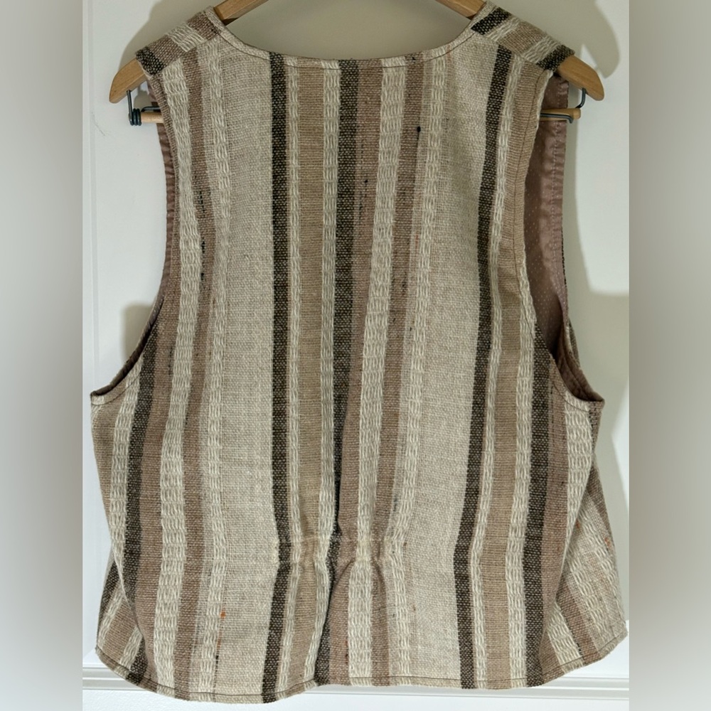 Button-Down Vest, Wool Mix - Picture 2 of 13